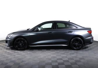Подержанный автомобиль Audi A3 Sedan 2021 года (8 фото)