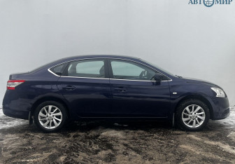 Подержанный автомобиль Nissan Sentra Sedan 2015 года (4 фото)