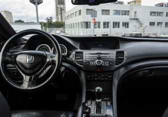 Подержанный автомобиль Honda Accord Sedan 2008 года (12 фото)