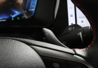 Подержанный автомобиль Geely Tugella 2023 года (15 фото)
