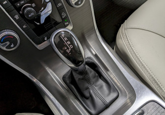 Подержанный автомобиль Volvo XC70 2014 года (30 фото)