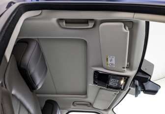 Подержанный автомобиль Land Rover Range Rover Sport 2021 года (23 фото)