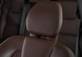 Подержанный автомобиль Volvo XC60 2019 года (17 фото)