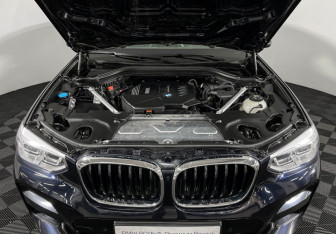 Подержанный автомобиль BMW X4 2019 года (10 фото)