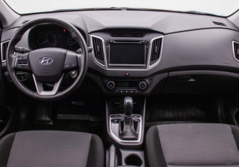 Подержанный автомобиль Hyundai Creta 2019 года (13 фото)