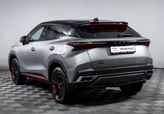 Подержанный автомобиль Omoda C5 2023 года (7 фото)