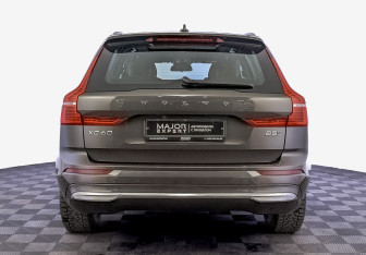 Подержанный автомобиль Volvo XC60 2023 года (6 фото)
