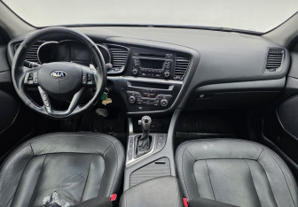 Подержанный автомобиль Kia Optima Sedan 2012 года (11 фото)