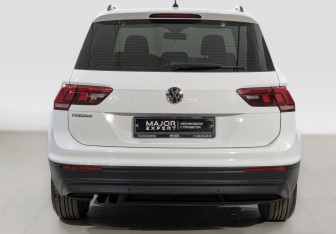 Подержанный автомобиль Volkswagen Tiguan 2020 года (6 фото)