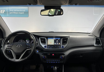 Подержанный автомобиль Hyundai Tucson 2018 года (12 фото)