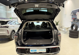 Новый Hongqi HS3 2025 (6 фото)