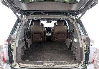 Подержанный автомобиль Exeed VX 2023 года (10 фото)