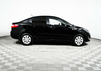 Подержанный автомобиль Kia Rio Sedan 2012 года (4 фото)