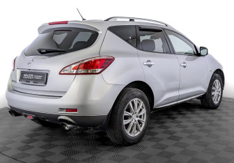 Подержанный автомобиль Nissan Murano Suv 2012 года (5 фото)