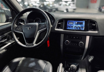 Подержанный автомобиль УАЗ Patriot 2017 года (9 фото)