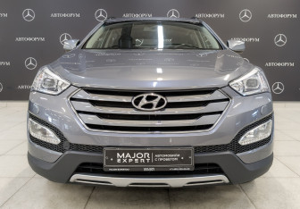 Подержанный автомобиль Hyundai Santa Fe 2014 года (2 фото)