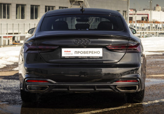 Подержанный автомобиль Audi A5 Liftback 2020 года (5 фото)