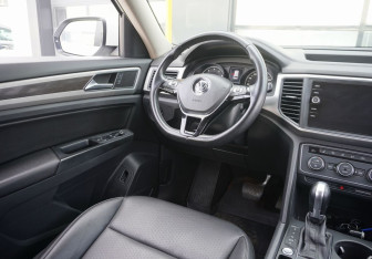 Подержанный автомобиль Volkswagen Teramont 2018 года (15 фото)