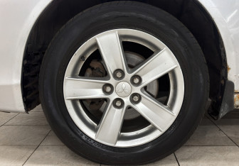Подержанный автомобиль Mitsubishi Lancer Sedan 2008 года (9 фото)