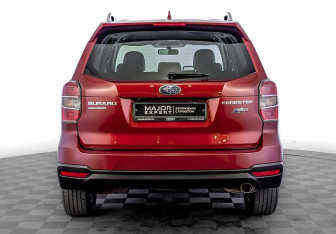 Подержанный автомобиль Subaru Forester Suv 2015 года (6 фото)