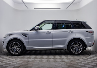 Подержанный автомобиль Land Rover Range Rover Sport 2016 года (2 фото)