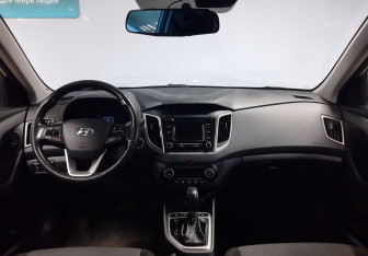 Подержанный автомобиль Hyundai Creta 2017 года (11 фото)