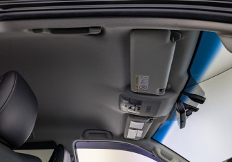 Подержанный автомобиль Toyota Land Cruiser Prado 2022 года (23 фото)