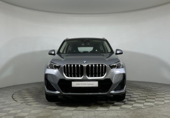 Новый BMW X1 2025 (2 фото)