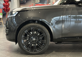 Новый Land Rover Range Rover 2025 (8 фото)