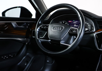 Подержанный автомобиль Audi A6 Sedan 2019 года (12 фото)