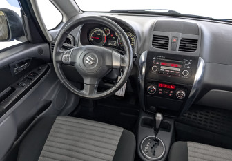 Подержанный автомобиль Suzuki SX4 Hatchback 2012 года (27 фото)