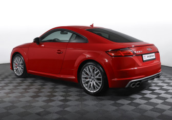 Подержанный автомобиль Audi TTS Coupe 2015 года (7 фото)