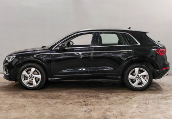 Подержанный автомобиль Audi Q3 2020 года (8 фото)