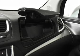 Подержанный автомобиль Opel Mokka 2013 года (17 фото)