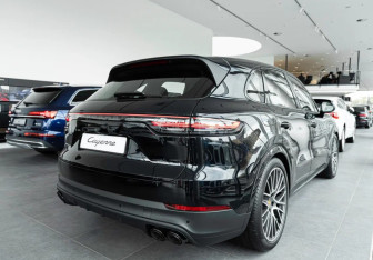 Новый Porsche Cayenne 2025 (6 фото)