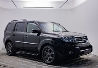Подержанный автомобиль Honda Pilot 2012 года (3 фото)