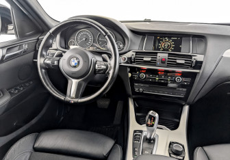 Подержанный автомобиль BMW X4 2018 года (29 фото)