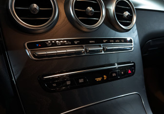 Подержанный автомобиль Mercedes-Benz GLC Coupe 2020 года (21 фото)