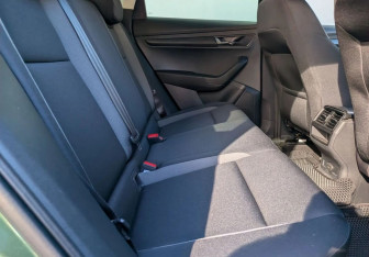 Подержанный автомобиль Skoda Karoq 2021 года (11 фото)