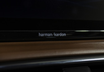 Подержанный автомобиль Hyundai Santa Fe 2022 года (18 фото)