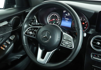 Подержанный автомобиль Mercedes-Benz GLC Coupe 2021 года (13 фото)