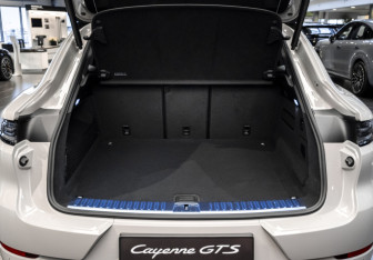 Новый Porsche Cayenne 2025 (10 фото)