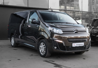Подержанный автомобиль Citroen SpaceTourer 2018 года (3 фото)