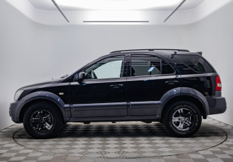 Подержанный автомобиль Kia Sorento 2006 года (2 фото)