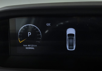 Подержанный автомобиль Changan UNI-V 2023 года (14 фото)