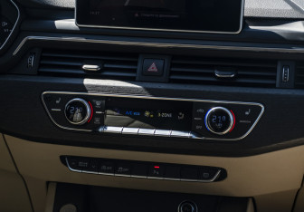 Подержанный автомобиль Audi A5 Liftback 2016 года (13 фото)