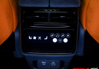 Подержанный автомобиль Zeekr 001 2023 года (23 фото)