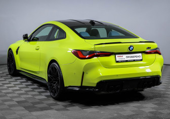 Подержанный автомобиль BMW M4 Coupe 2021 года (7 фото)