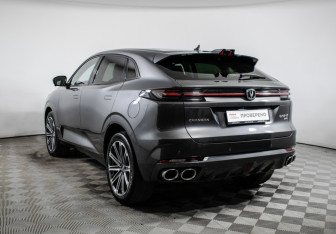 Подержанный автомобиль Changan UNI-K 2024 года (7 фото)