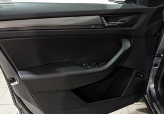 Подержанный автомобиль Skoda Kodiaq 2021 года (19 фото)